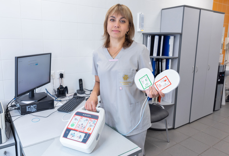 Фото - ЕВРАЗ вручил НГКБ №1 сертификат на 6 млн рублей для приобретения оборудования